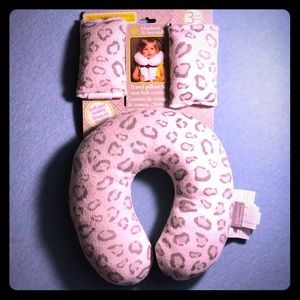 Infant/Toddler travel pillow and shoulder pads